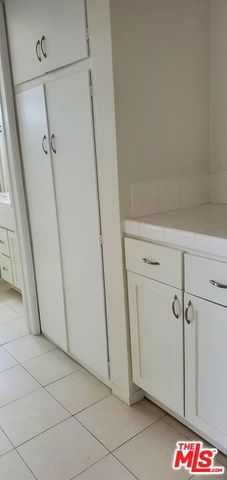 3953 Frances Avenue Avenue 4, Los Angeles, CA 90066