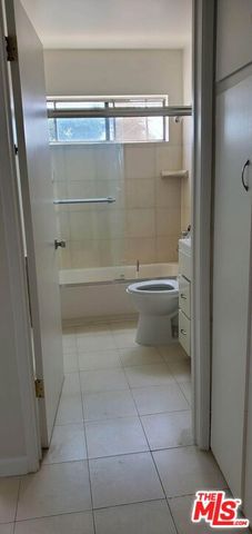 3953 Frances Avenue Avenue 4, Los Angeles, CA 90066