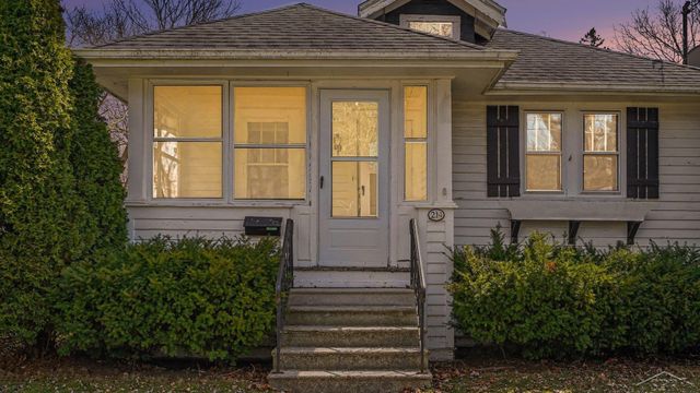 214 Goetz Street, Saginaw, MI 48602