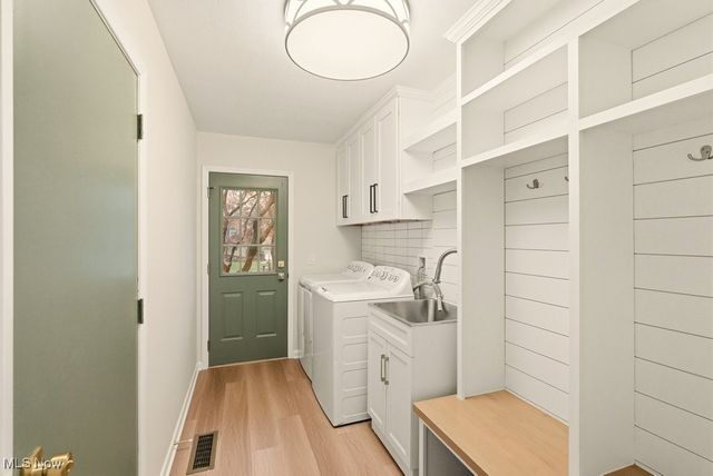 294 South Park Drive, Aurora, OH 44202