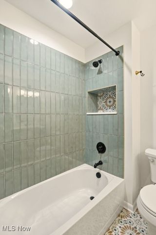 294 South Park Drive, Aurora, OH 44202