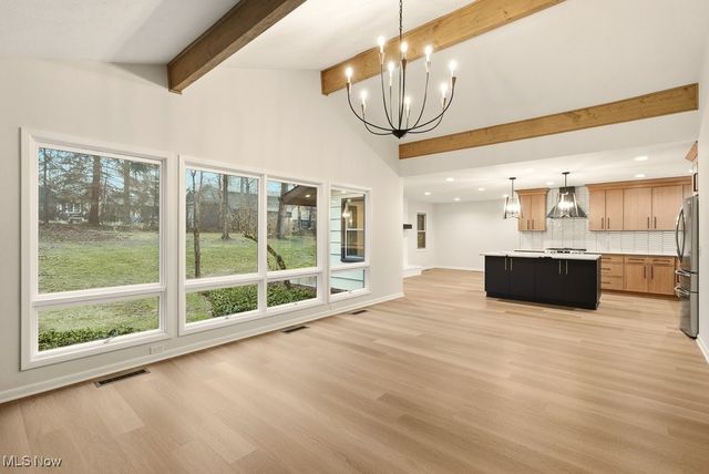 294 South Park Drive, Aurora, OH 44202