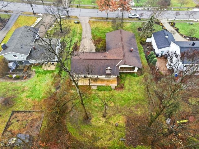 294 South Park Drive, Aurora, OH 44202