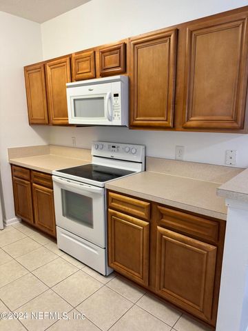 4935 ISLAMORADA Lane 304, Jacksonville, FL 32256