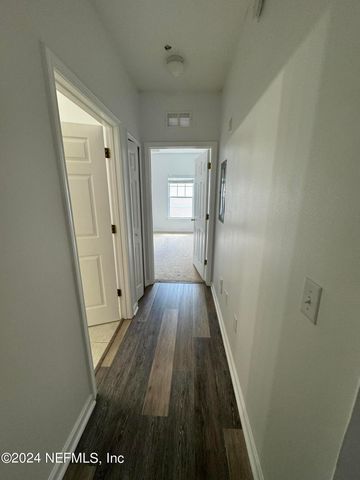 4935 ISLAMORADA Lane 304, Jacksonville, FL 32256