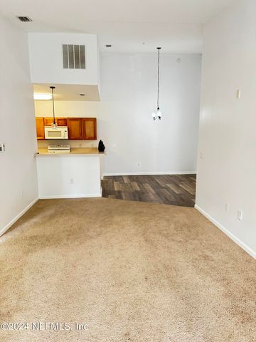 4935 ISLAMORADA Lane 304, Jacksonville, FL 32256