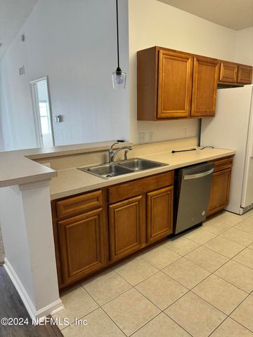 4935 ISLAMORADA Lane 304, Jacksonville, FL 32256