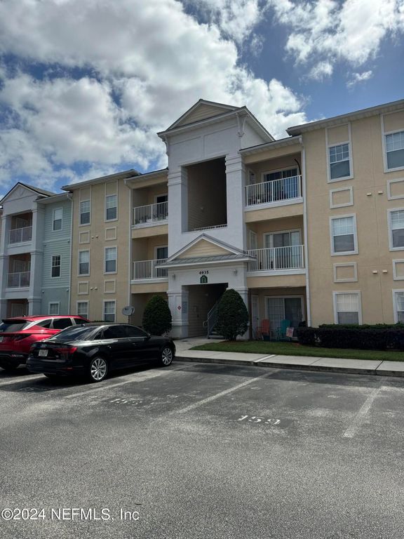 4935 ISLAMORADA Lane 304, Jacksonville, FL 32256