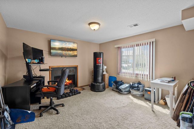 4100 Jordan Avenue N, New Hope, MN 55427