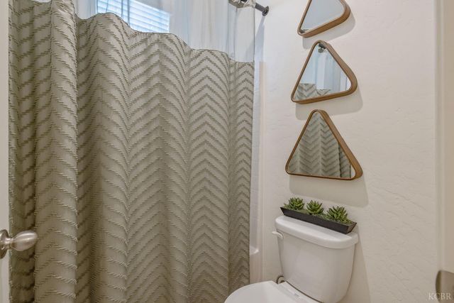 2223 Madeline Drive, Hanford, CA 93230