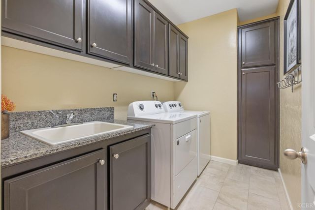 2223 Madeline Drive, Hanford, CA 93230