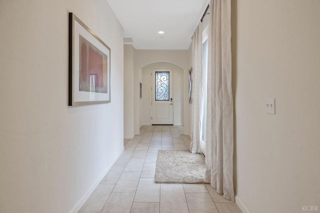 2223 Madeline Drive, Hanford, CA 93230