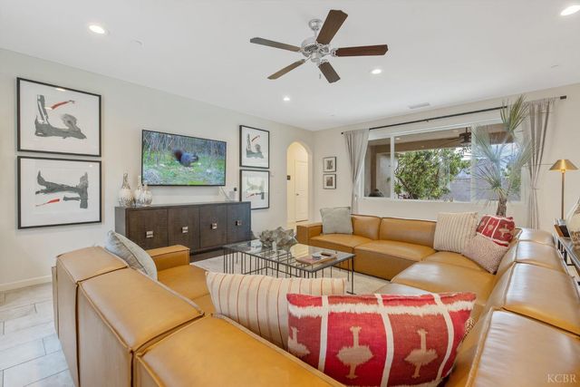 2223 Madeline Drive, Hanford, CA 93230