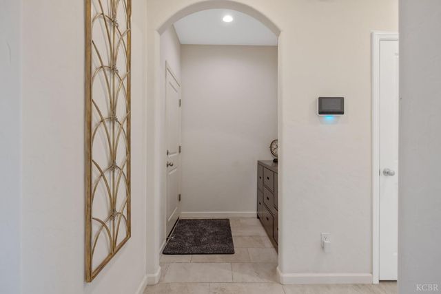 2223 Madeline Drive, Hanford, CA 93230