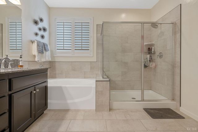 2223 Madeline Drive, Hanford, CA 93230