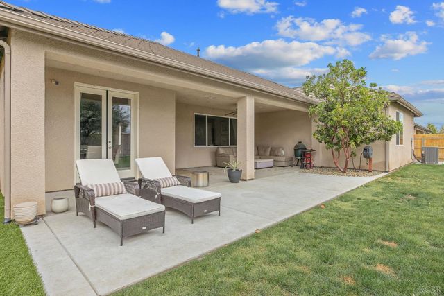 2223 Madeline Drive, Hanford, CA 93230