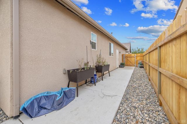 2223 Madeline Drive, Hanford, CA 93230