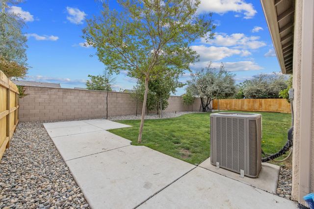 2223 Madeline Drive, Hanford, CA 93230