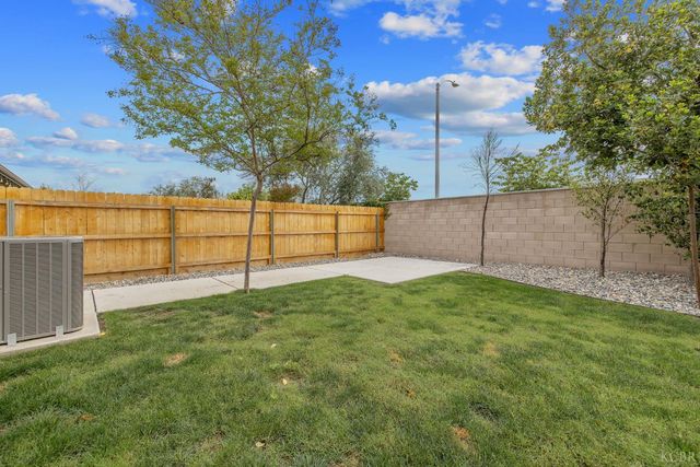 2223 Madeline Drive, Hanford, CA 93230