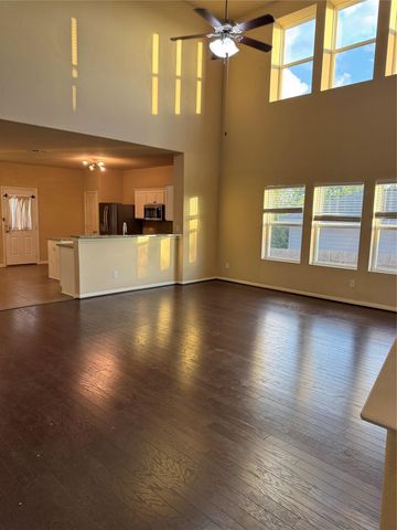 117 Kemah DR, Kyle, TX 78640