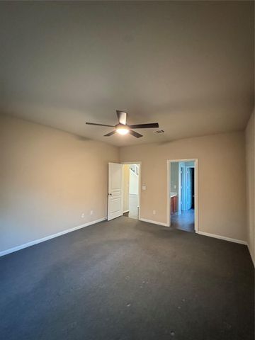 117 Kemah DR, Kyle, TX 78640