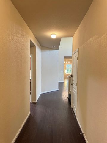 117 Kemah DR, Kyle, TX 78640