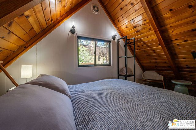 634 W Rainbow Boulevard, Big Bear City, CA 92314