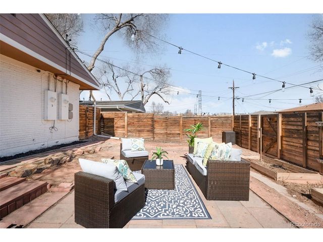 1030 Stuart St, Denver, CO 80204