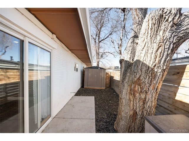 1030 Stuart St, Denver, CO 80204