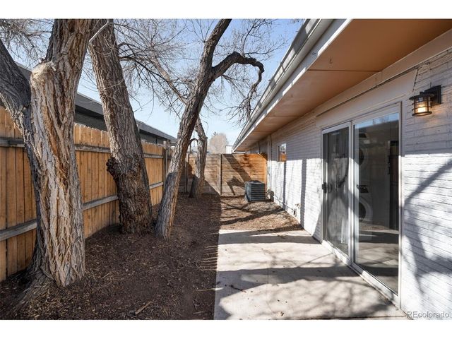 1030 Stuart St, Denver, CO 80204