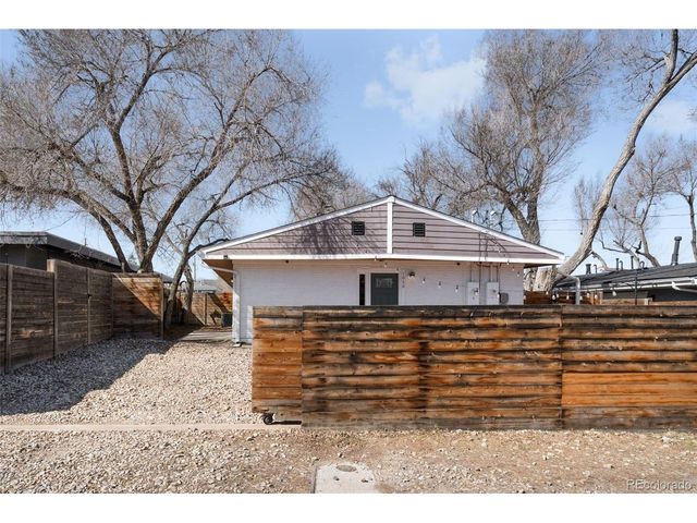 1030 Stuart St, Denver, CO 80204