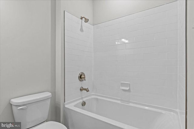 39 WESTMONT DR, Medford, NJ 08055