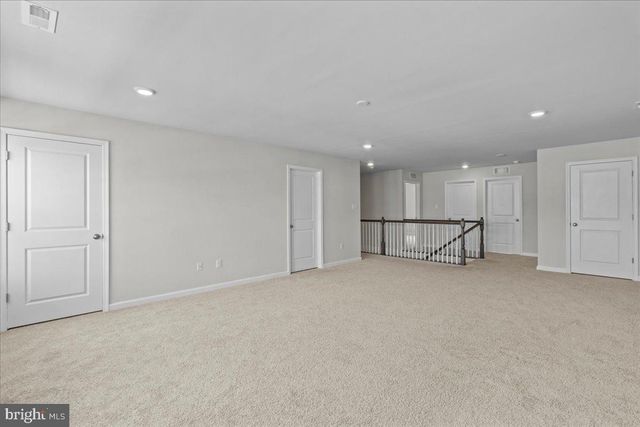 39 WESTMONT DR, Medford, NJ 08055