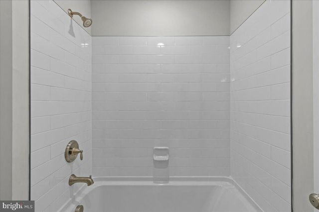 39 WESTMONT DR, Medford, NJ 08055