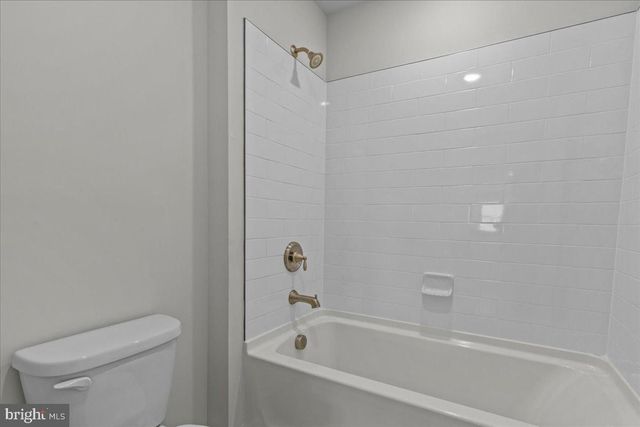 39 WESTMONT DR, Medford, NJ 08055