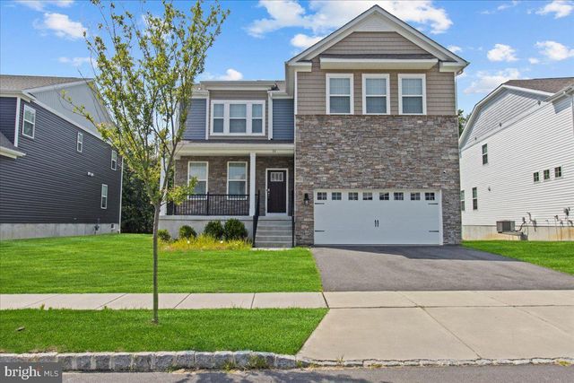 39 WESTMONT DR, Medford, NJ 08055