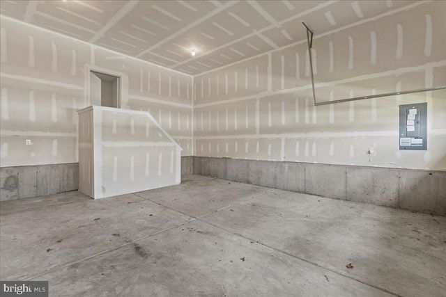 39 WESTMONT DR, Medford, NJ 08055