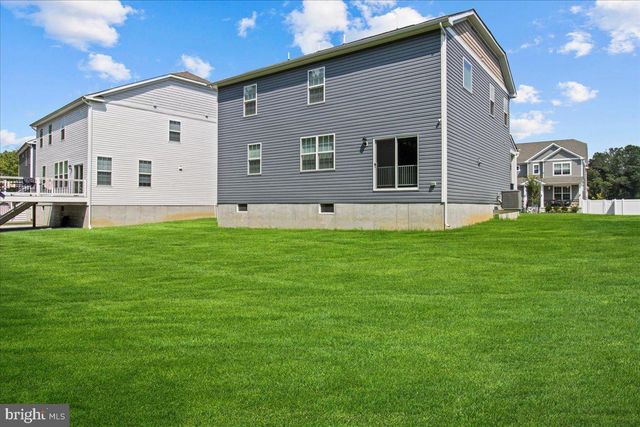 39 WESTMONT DR, Medford, NJ 08055