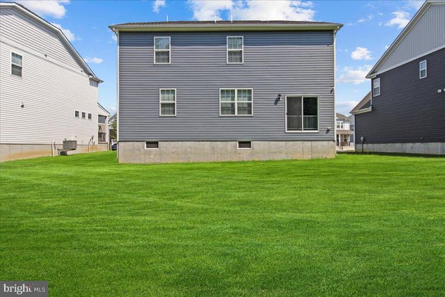 39 WESTMONT DR, Medford, NJ 08055