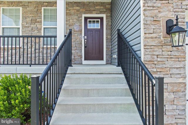 39 WESTMONT DR, Medford, NJ 08055