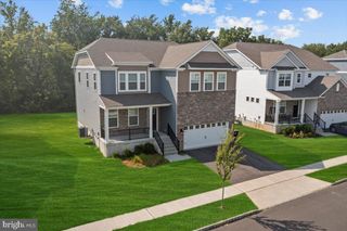 39 WESTMONT DR, Medford, NJ 08055