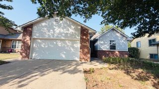 2714 S RIANIER CIR, Wichita, KS 67215