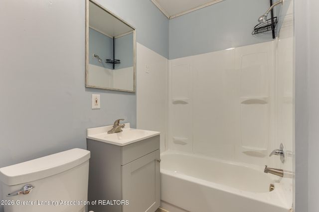 1704 Massachusetts Avenue, Lansing, MI 48906