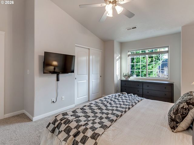 5205 Ne Simpson St, Portland, OR 97218