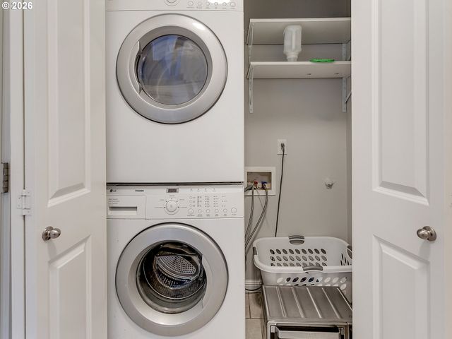 5205 Ne Simpson St, Portland, OR 97218