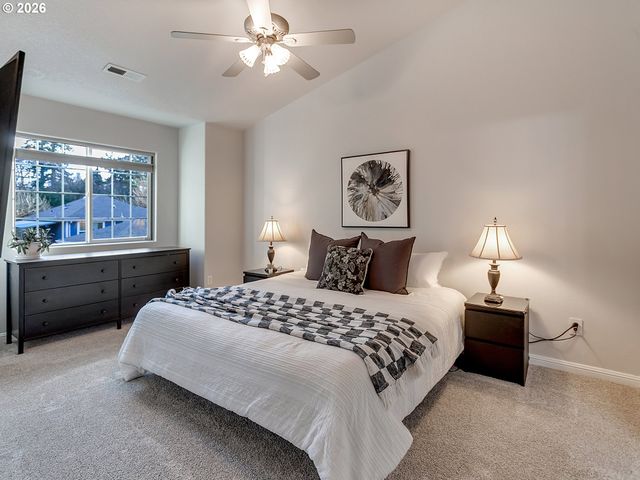 5205 Ne Simpson St, Portland, OR 97218