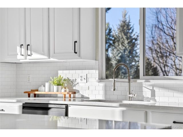 8371 Snaffle Bit Ct, Littleton, CO 80125