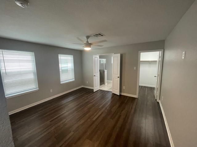 604 Willis, Alvin, TX 77511