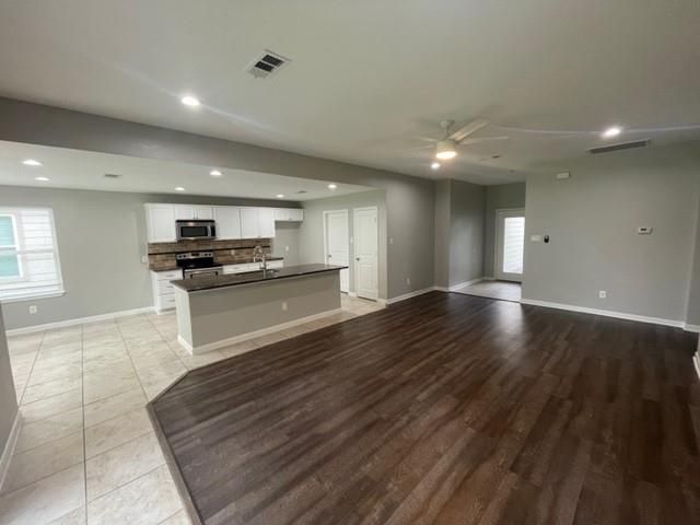 604 Willis, Alvin, TX 77511