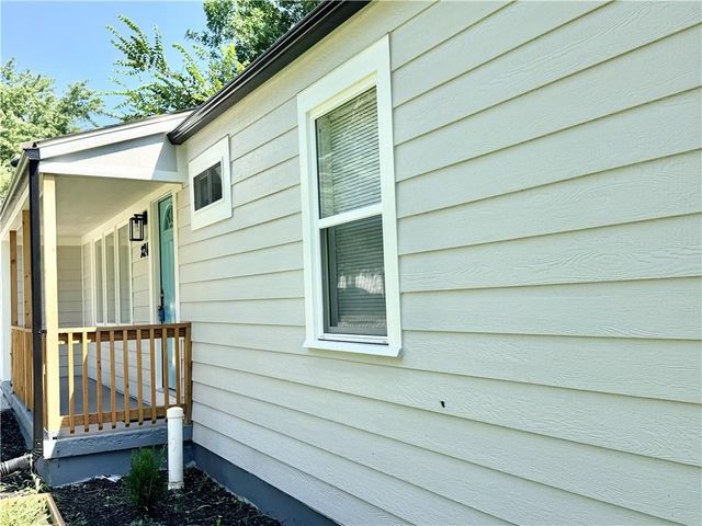 224 S Central Street, Olathe, KS 66061